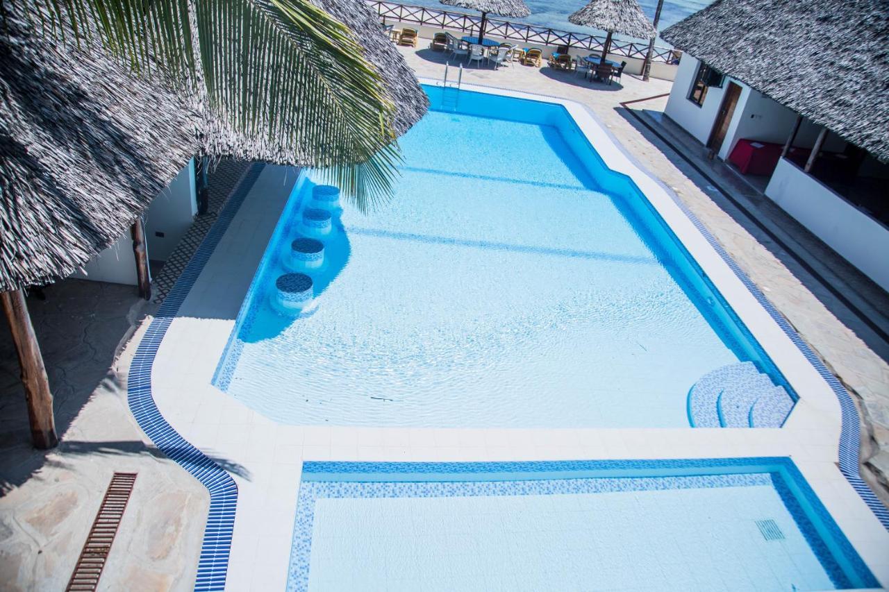 Sheratton Beach Villagio Mombasa Exterior photo