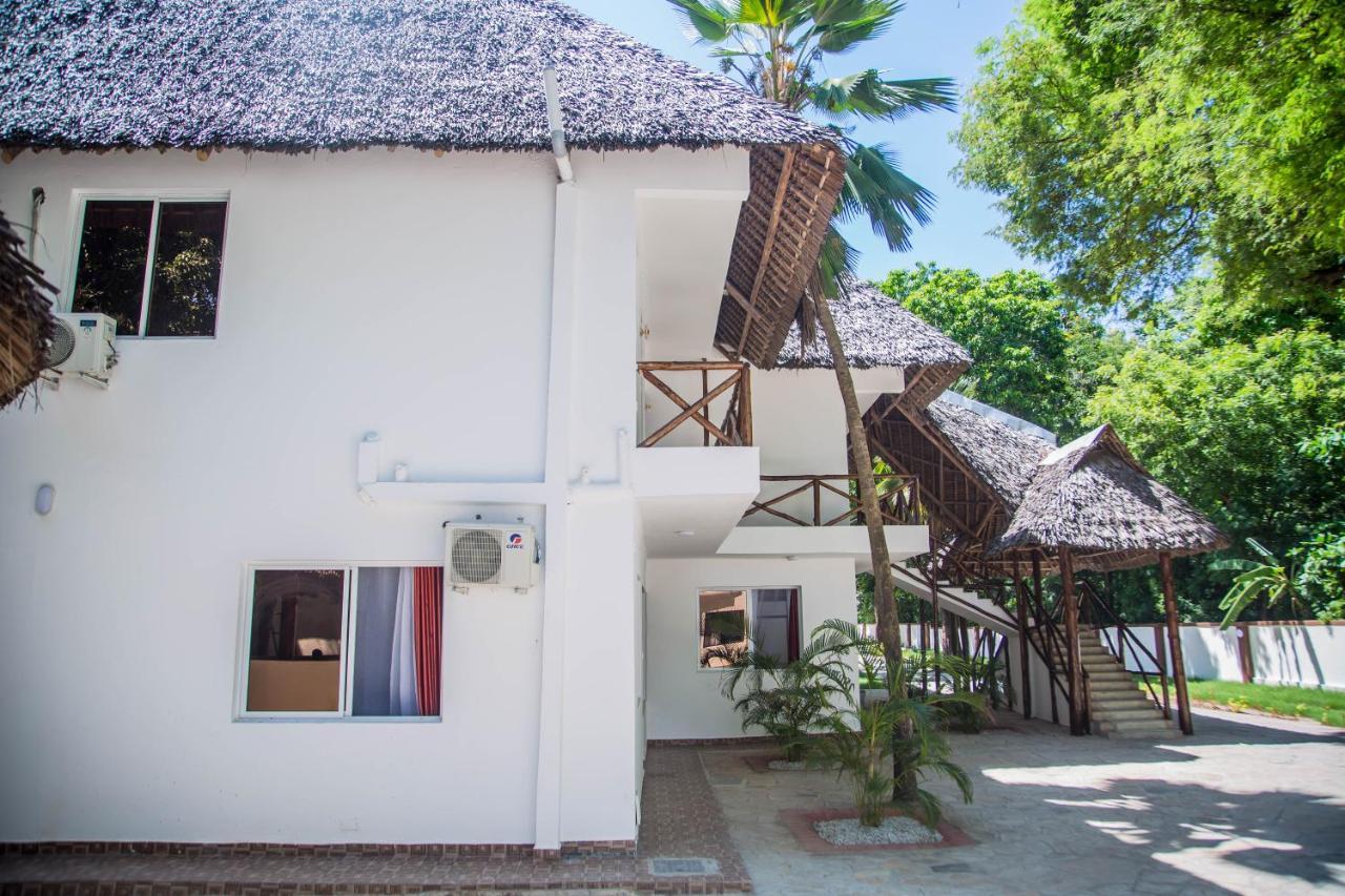Sheratton Beach Villagio Mombasa Exterior photo