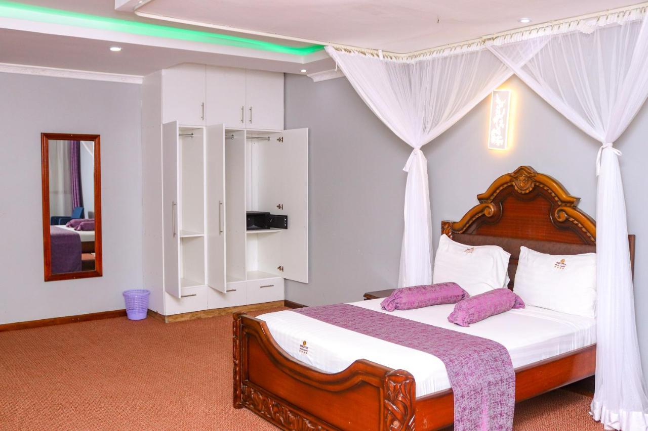 Sheratton Beach Villagio Mombasa Exterior photo